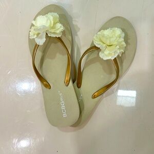 💜BOGO SALE💜 BCBG flip flops